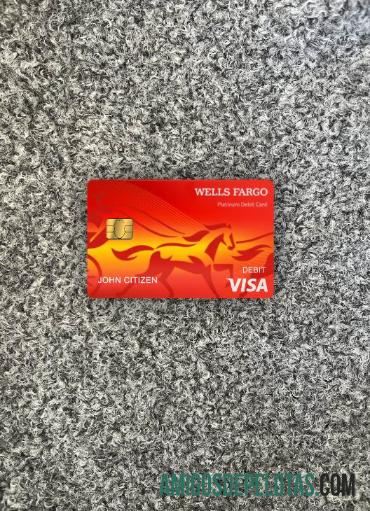 Cartão de débito Visa dos EUA Wells Fargo Bank versão 2 Photolook Front exemplo real